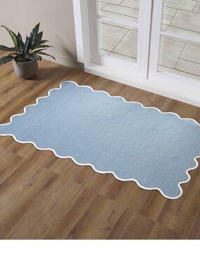 My Texas House Blue Scallop Indoor/Outdoor Layering Rug XL
